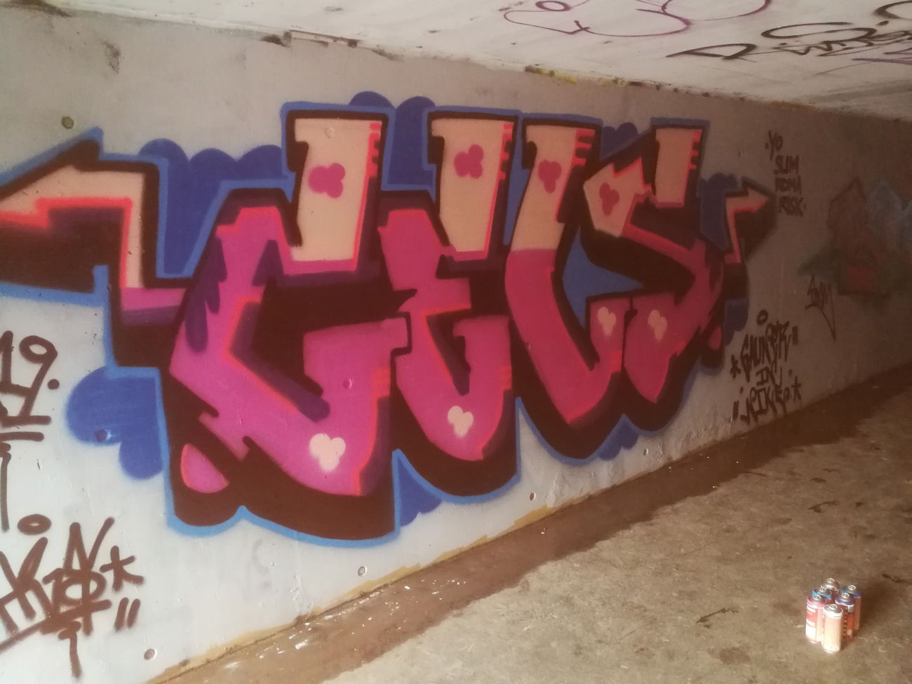 Graffiti Wall - Photo by Cals1