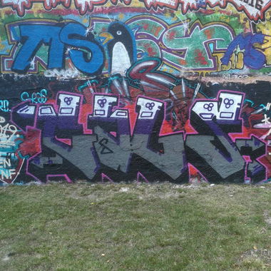 Graffiti Wall - Photo by Cals1