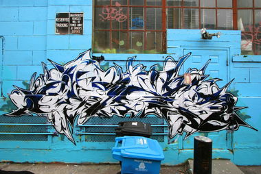 Graffiti Wall in San Francisco - Photo by Caly - Chez