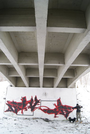 Graffiti Wall - Photo by Cam - cMIaNIe (2013)