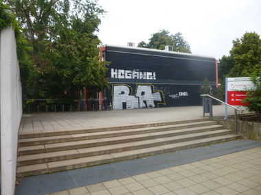 Graffiti Bombing in Braunschweig - Photo by Candyflip - ra, ra, crew