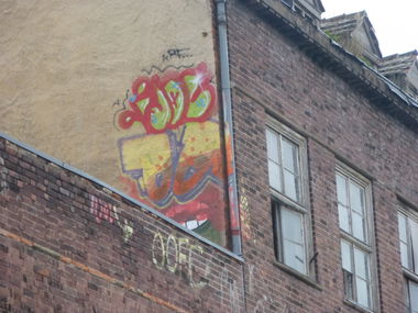 Graffiti Bombing in Magdeburg - Photo by Candyflip - idol, oo, ohoh