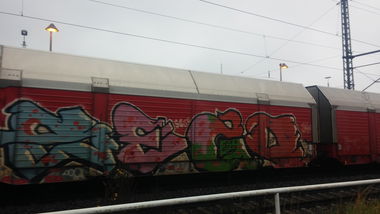 Graffiti Train - Photo by Candyflip