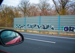 Graffiti Bombing in Deutschland - Photo by Candyflip - cosmic, sorge