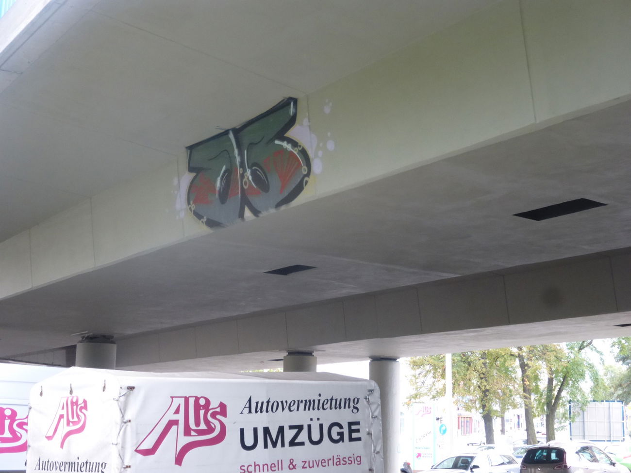 Graffiti Bombing in Magdeburg - Photo by Candyflip - oo, ohoh