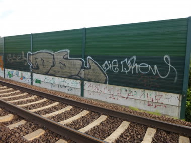 Graffiti Bombing in Brunswick - Photo by Candyflip - dq, doqs, braunschweig