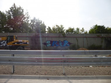 Graffiti Bombing in Brunswick - Photo by Candyflip - skir, braunschweig