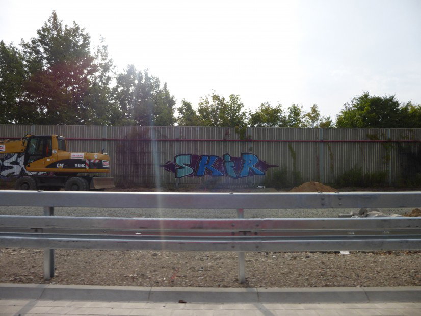 Graffiti Bombing in Brunswick - Photo by Candyflip - skir, braunschweig
