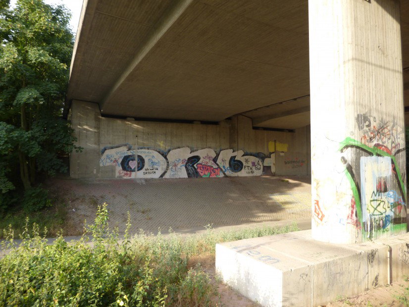 Graffiti Bombing in Brunswick - Photo by Candyflip - drb, braunschweig