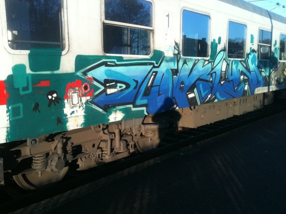 Graffiti Train - Photo by Candyflip