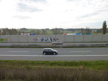 Graffiti Bombing in Cremlingen - Photo by Candyflip - fbn