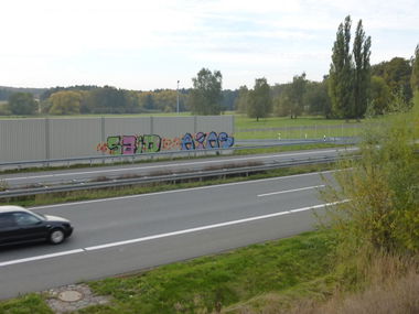 Graffiti Bombing in Cremlingen - Photo by Candyflip - said, ains, btc