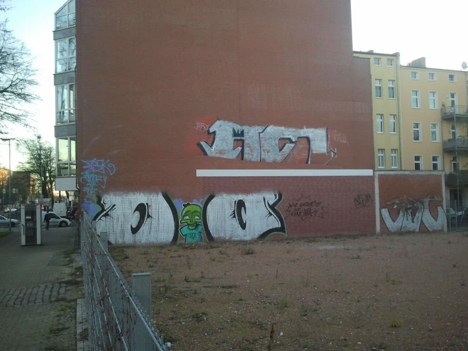 Graffiti Bombing in Magdeburg - Photo by Candyflip - oo, ohoh.magdeburg