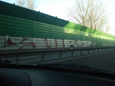 Graffiti Bombing in Magdeburg - Photo by Candyflip - sued, süd, magdeburg