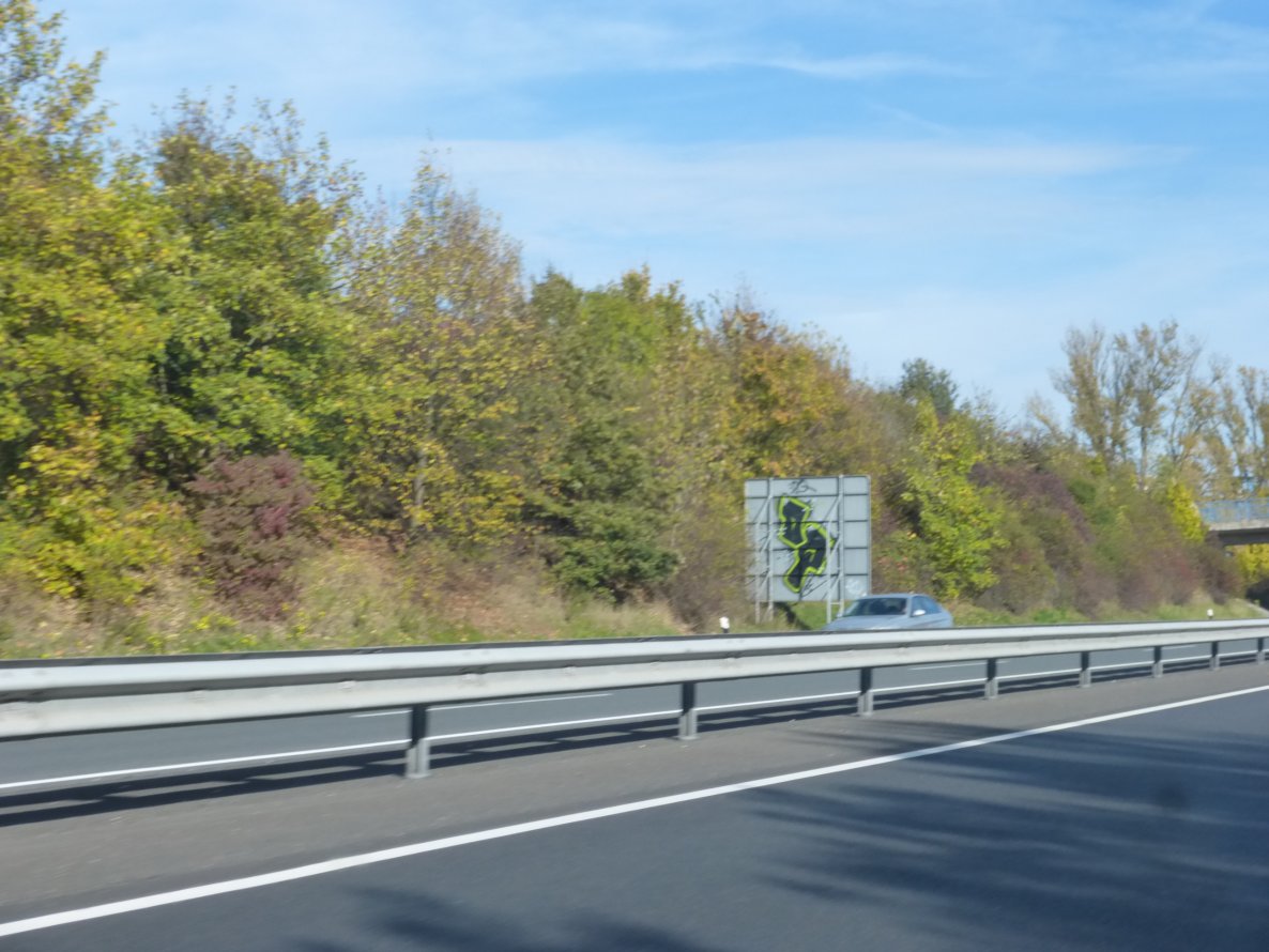 Graffiti Bombing in Brunswick - Photo by Candyflip - dq, doqs, braunschweig