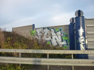 Graffiti Bombing in Cremlingen - Photo by Candyflip - fbn