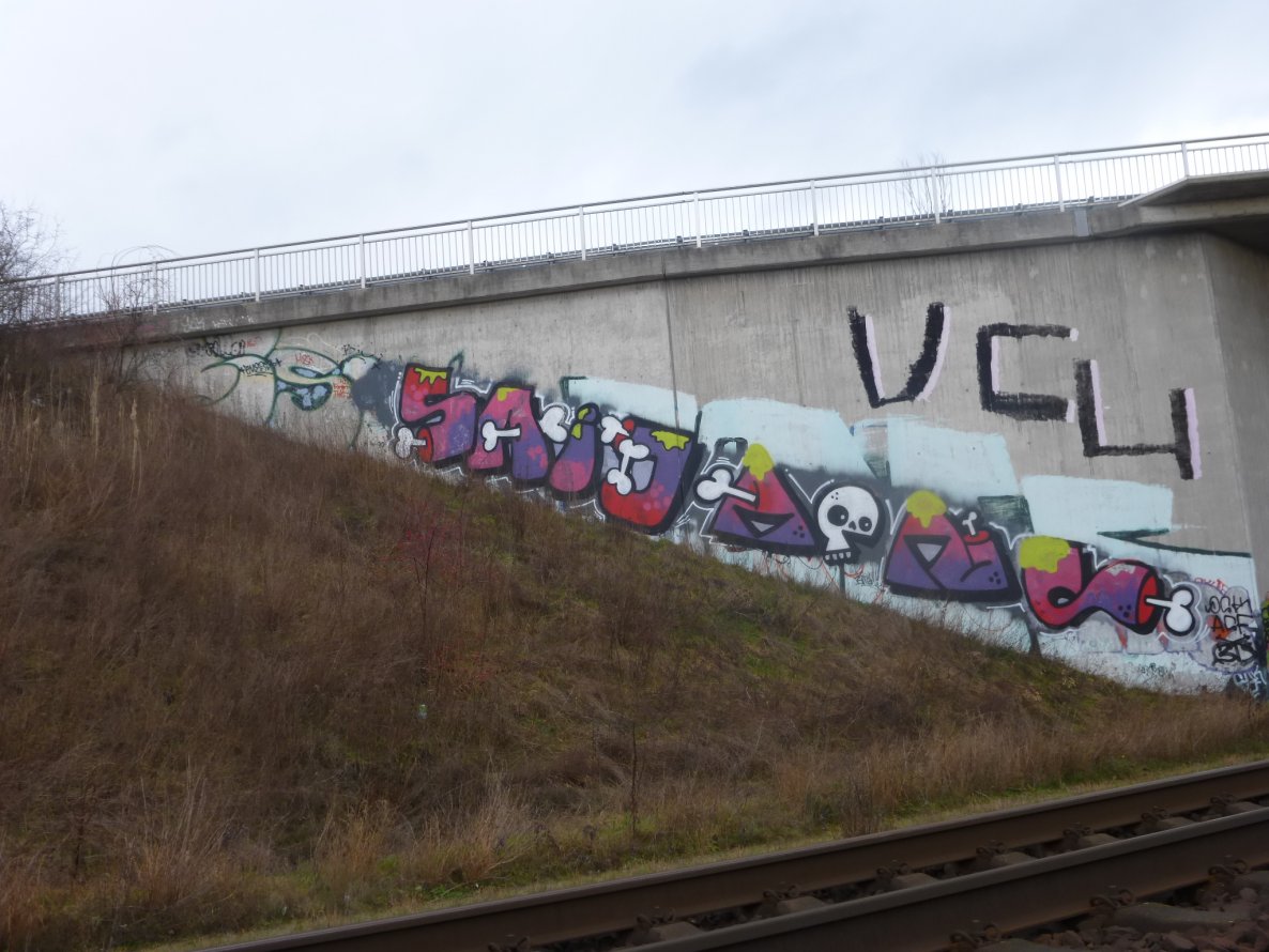 Graffiti Bombing in Cremlingen - Photo by Candyflip - iso, said, ains