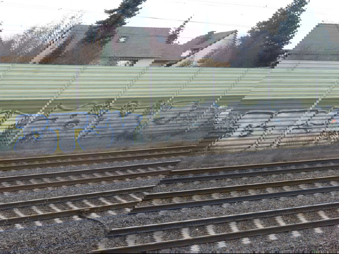 Graffiti Bombing in Cremlingen - Photo by Candyflip - btsv, cabs, btc