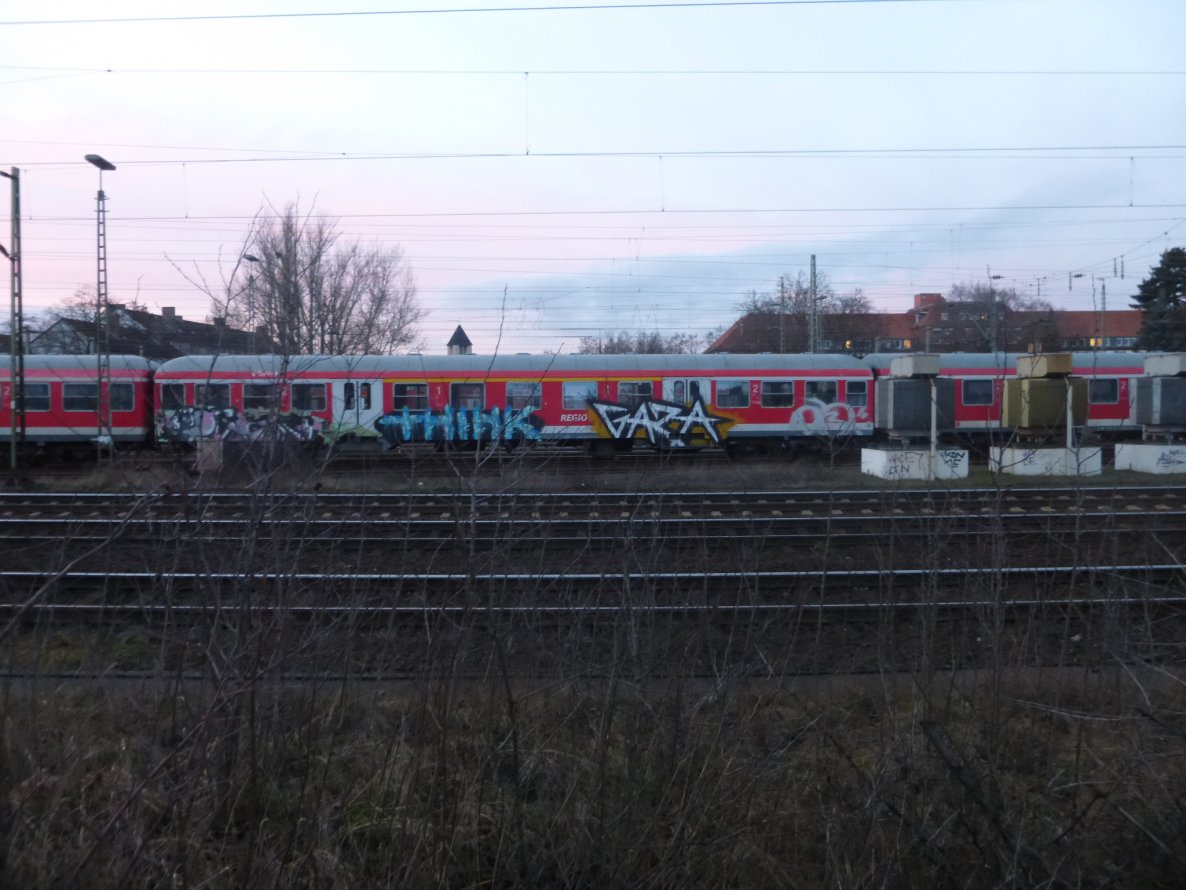 Graffiti Train in Brunswick - Photo by Candyflip - think, gaza, braunschweig
