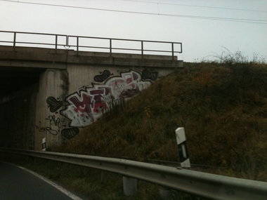 Graffiti Bombing in Frellstedt - Photo by Candyflip - dq, easy, simpsons