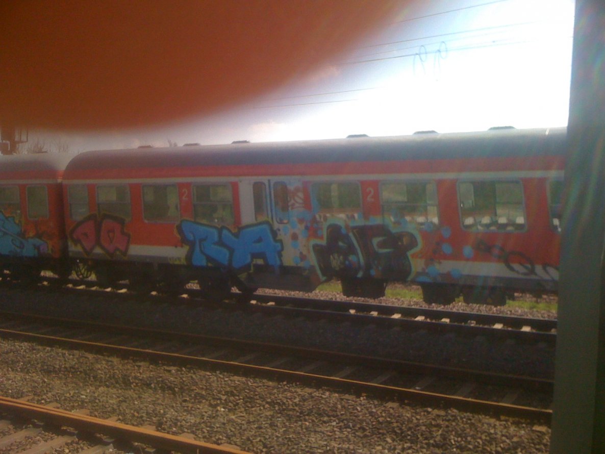 Graffiti Train in Braunschweig - Photo by Candyflip - dq, ra, doqs