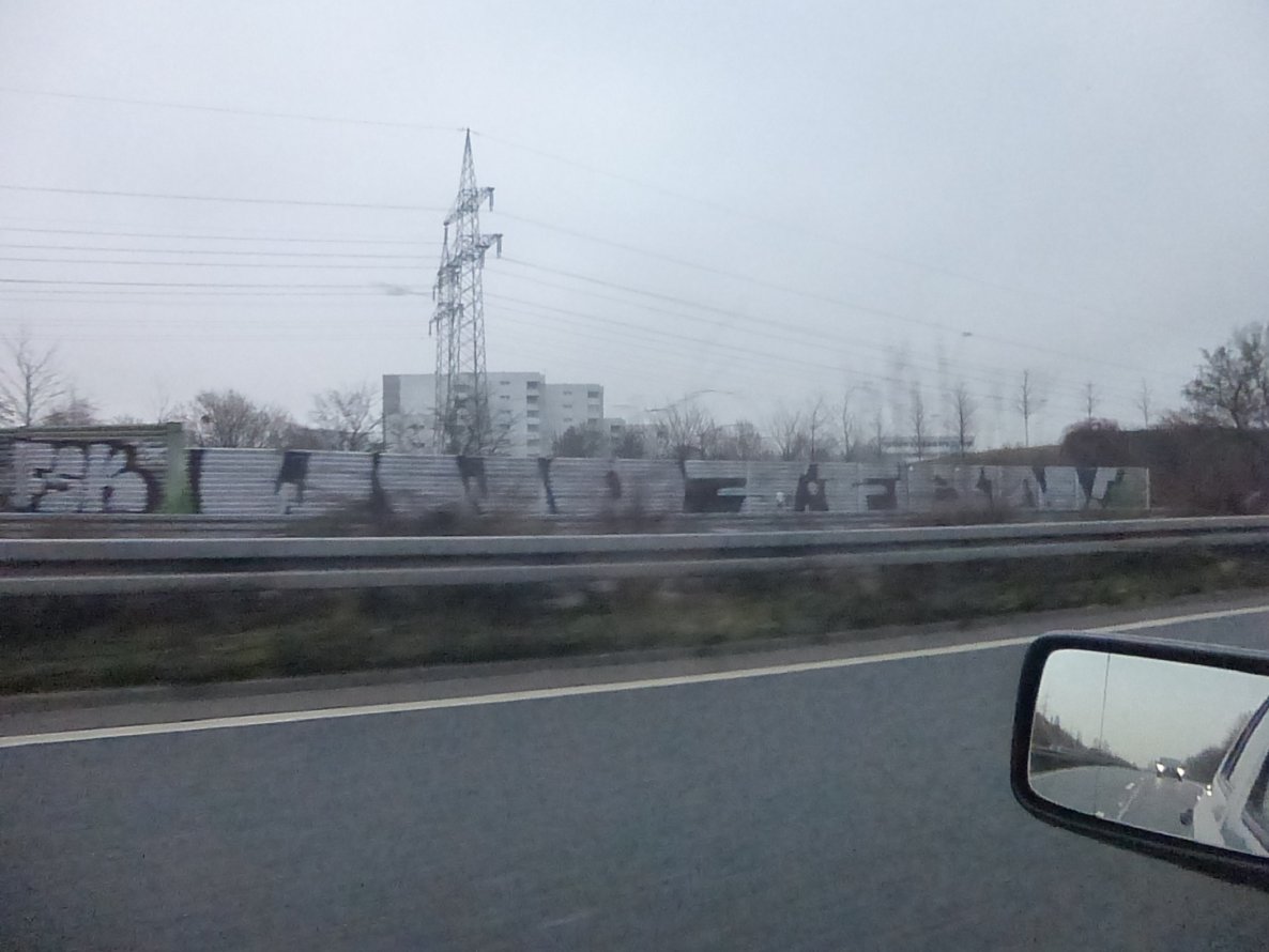 Graffiti Bombing in Wolfsburg - Photo by Candyflip - ww07, fbn, fsk