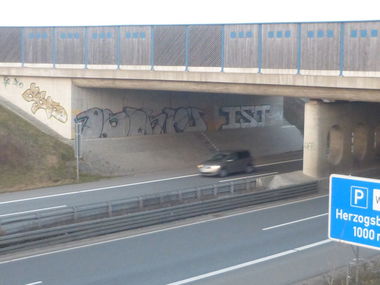 Graffiti Bombing in Cremlingen - Photo by Candyflip - iso, ?bs, braunschweig