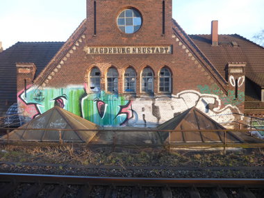 Graffiti Bombing in Magdeburg - Photo by Candyflip - oo, ohoh, apk (2014)
