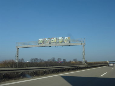 Graffiti Bombing in Barleben - Photo by Candyflip - oo, ohoh, magdeburg