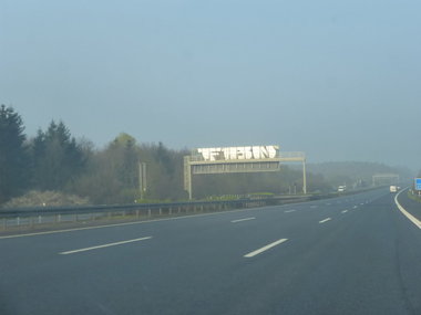 Graffiti Bombing - Photo by Candyflip - fbn, a2, wolfsburg