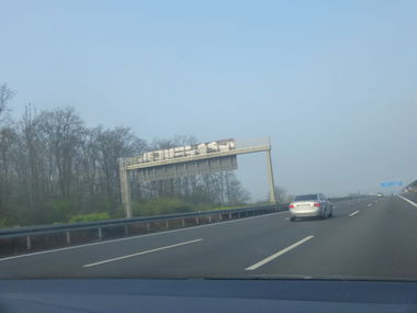 Graffiti Bombing in Brunswick - Photo by Candyflip - qsk, a2, braunschweig