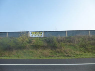 Graffiti Bombing in Brunswick - Photo by Candyflip - rsc, a2, braunschweig