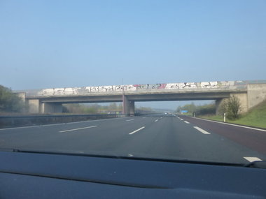 Graffiti Bombing in Hannover - Photo by Candyflip - qsk, pbs, prc
