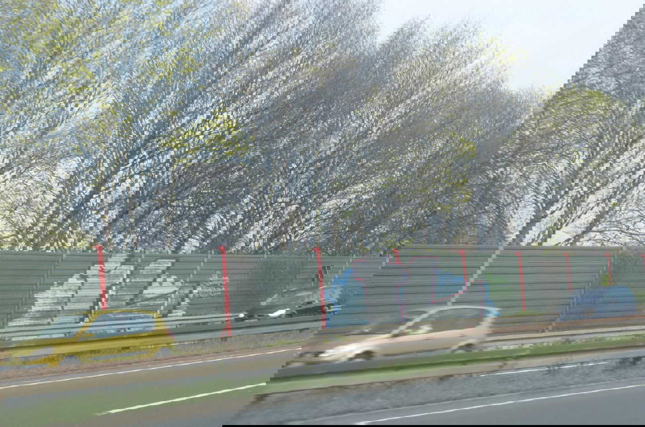 Graffiti Bombing in Hannover - Photo by Candyflip - il, hannover