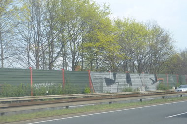Graffiti Bombing in Hannover - Photo by Candyflip - cue, hannover