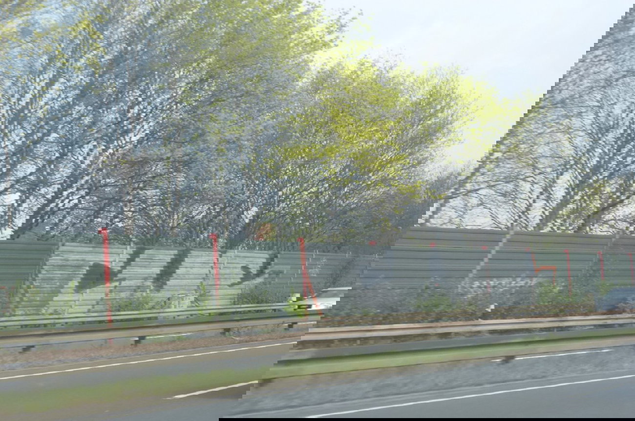 Graffiti Bombing in Hannover - Photo by Candyflip - cue, hannover