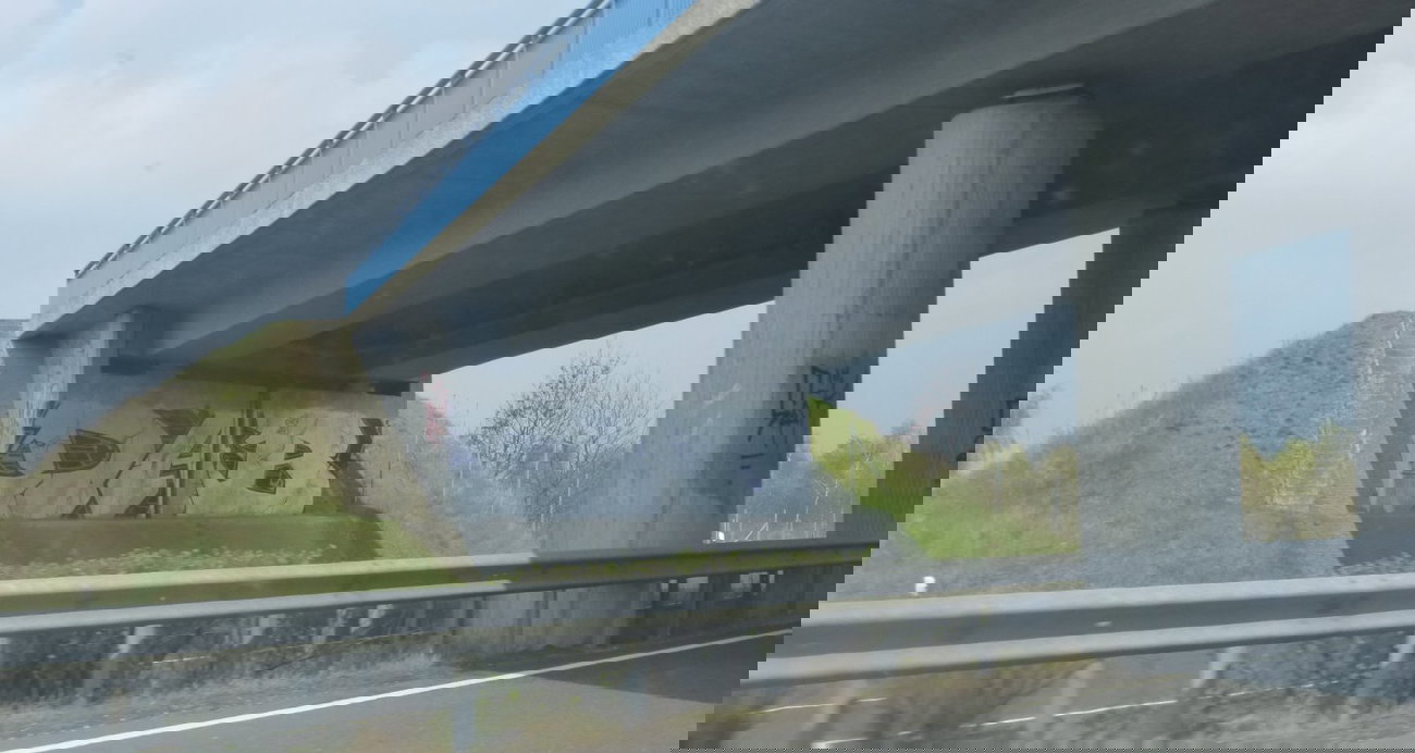 Graffiti Bombing in Hannover - Photo by Candyflip - dab, hannover