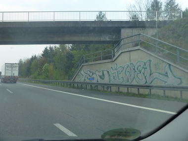 Graffiti Bombing in Brunswick - Photo by Candyflip - rsc, iwel, a2