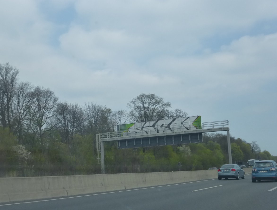 Graffiti Bombing in Königslutter - Photo by Candyflip - sigo, /sign, ?