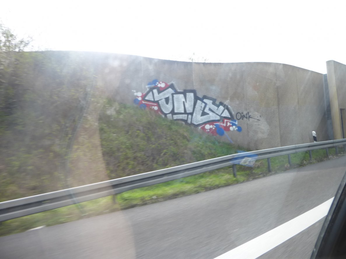 Graffiti Bombing in Königslutter - Photo by Candyflip - ons, a2, braunschweig