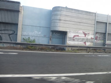 Graffiti Bombing in Brunswick - Photo by Candyflip - gf, a2, braunschweig