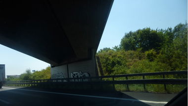 Graffiti Bombing in Brunswick - Photo by Candyflip - sber, cas, braunschweig