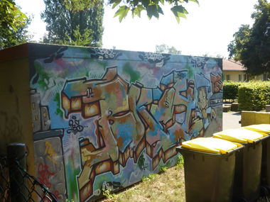 Graffiti Wall in Brunswick - Photo by Candyflip - bkey, pbs, prc