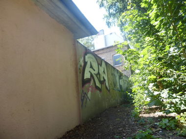 Graffiti Bombing in Brunswick - Photo by Candyflip - ra, braunschweig