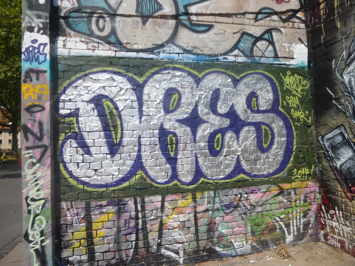 Graffiti Wall in Brunswick - Photo by Candyflip - dres, gsm, smr (2014)