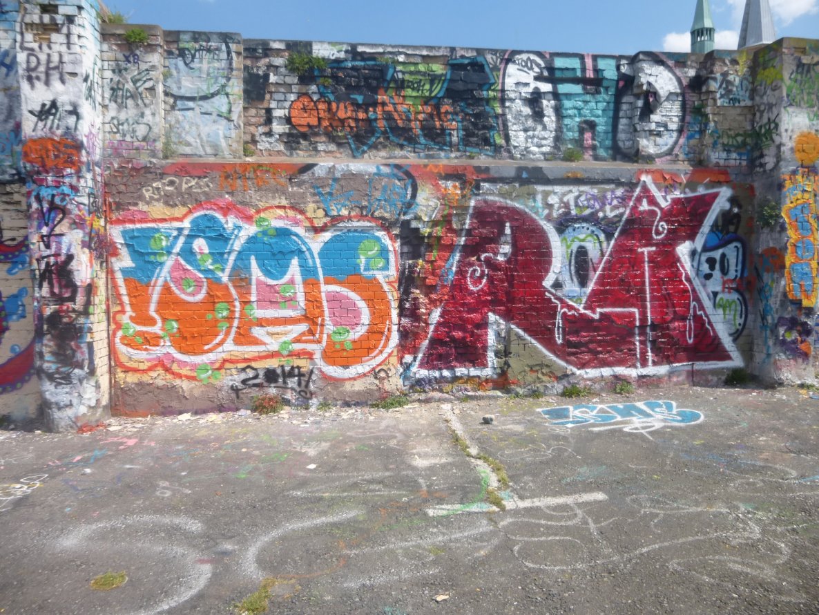 Graffiti Wall in Brunswick - Photo by Candyflip - ra, braunschweig