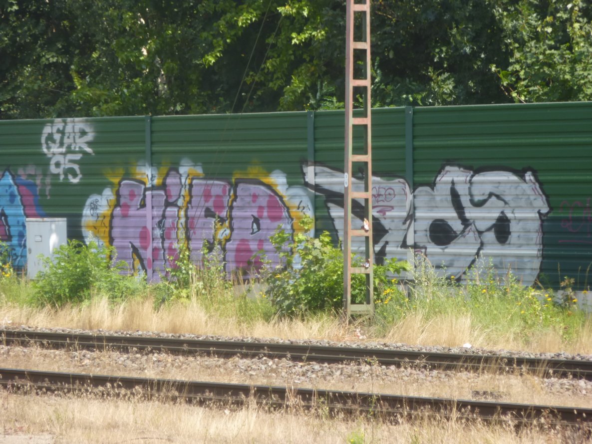 Graffiti Bombing in Brunswick - Photo by Candyflip - kied, braunschweig
