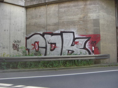 Graffiti Bombing in Harbke - Photo by Candyflip - cdk