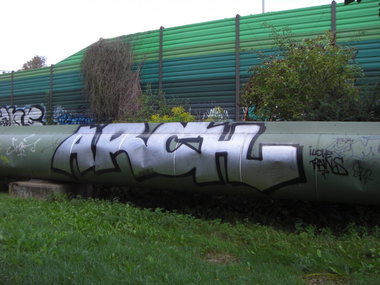 Graffiti Bombing in Magdeburg - Photo by Candyflip - arch, süd, magdeburg