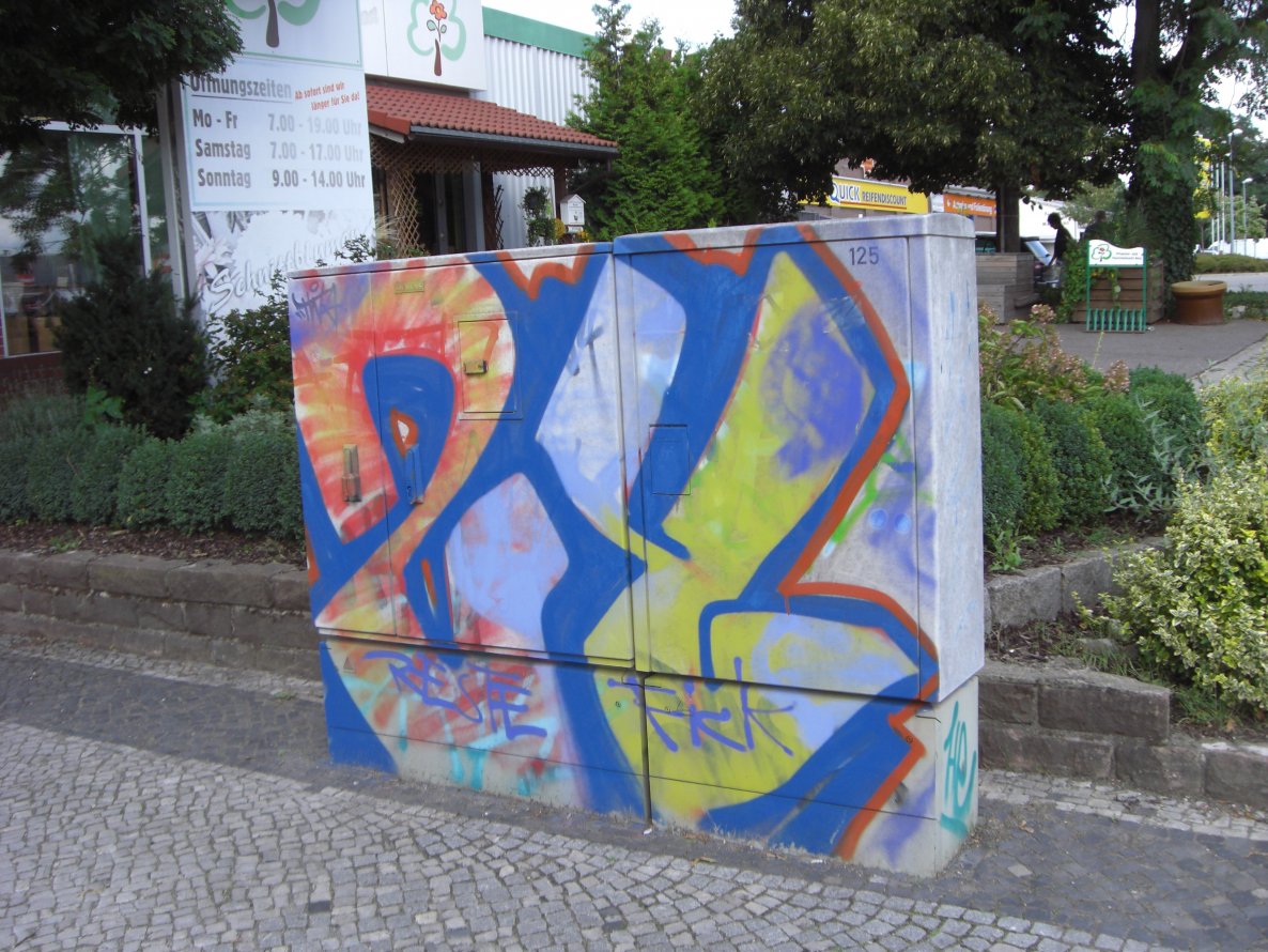 Graffiti Bombing in Magdeburg - Photo by Candyflip - 24, magdeburg